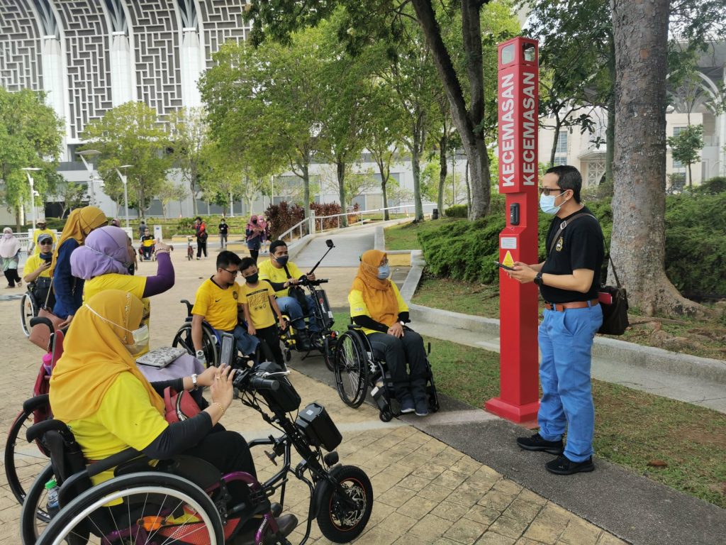 Sistem Butang Panik Kecemasan Pintar Bersepadu — Image 4